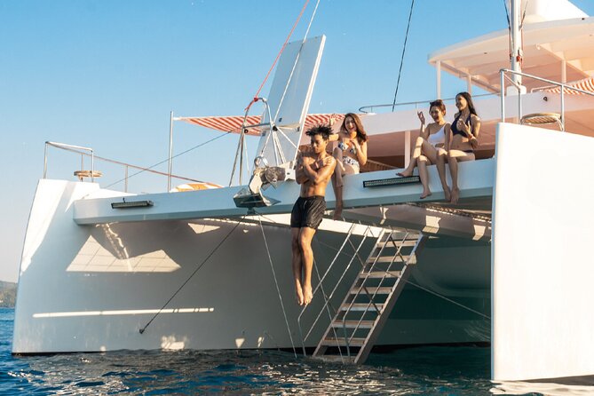 Pattaya: 3 Island-Hopping Full-Day Party Catamaran Cruise - The 82-ft Catamaran: Comfort, Space, and the Party Switch
