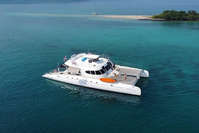 Pattaya: 3 Islands one day trip on Catamaran with Lunch - Snorkeling equipment and what you should expect