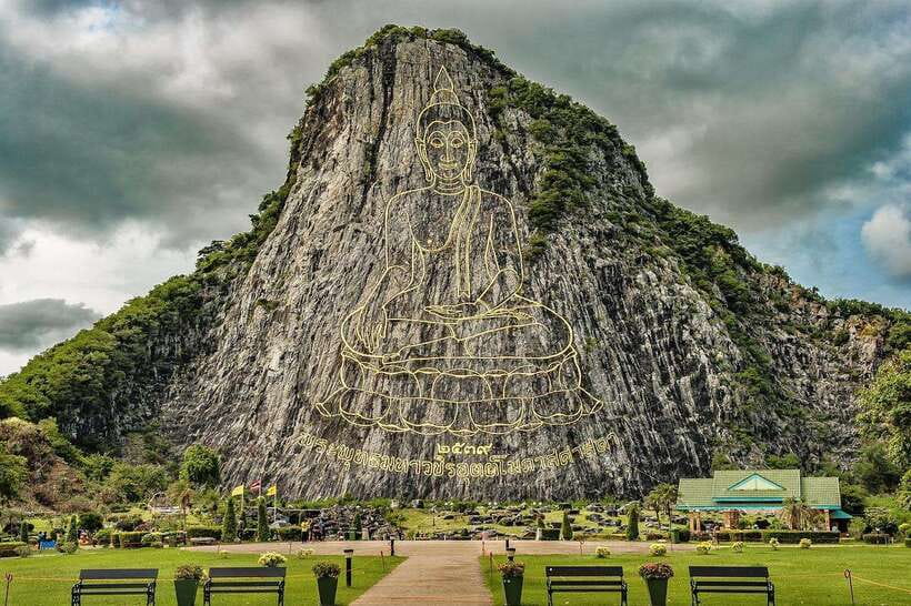 Pattaya: Buddha, Floating Market, Gems Museum Tour & Lunch - Laser Buddha Mountain or Kai Chi Chan: confirm what your version includes
