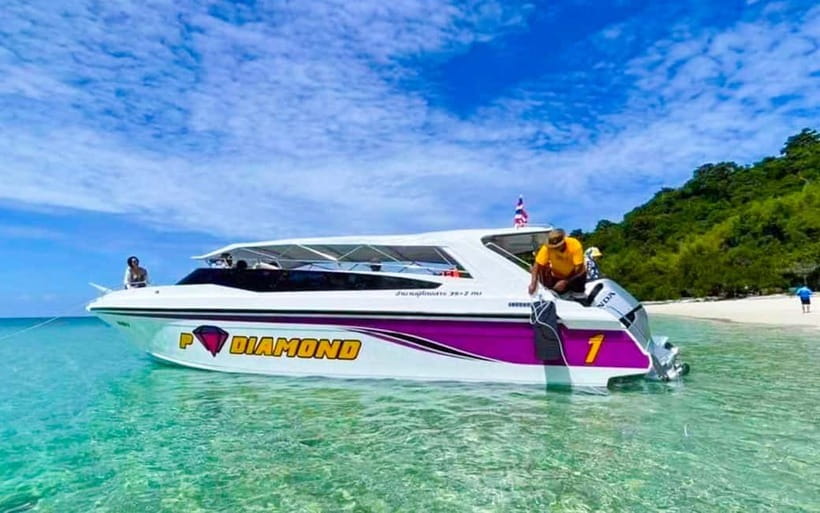 Pattaya: Coral Island (Koh Larn) Day Trip with Seafood Lunch - The real value: a pro photo session on a transparent paddleboard