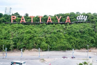 Pattaya Discovery Tour with Floating Market, View Points - The morning start at Dusit Thani and the quick pass-by street moment