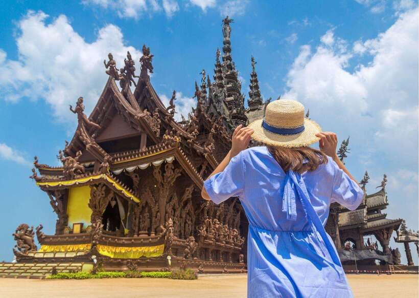 Pattaya: Sanctuary of Truth Admission with Guided Tour - Guided Tour Timing (45 Minutes) and How Crowds Change the Feel