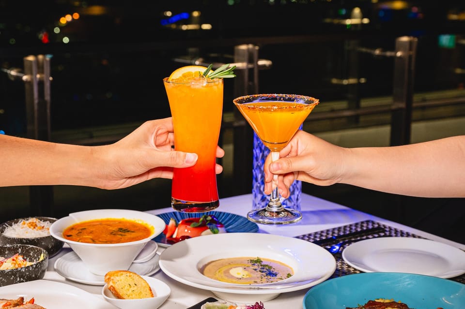 Pattaya: The Sky 32 at Grande CentrePoint Hotel - Atmosphere and timing: an evening view that fits a special night