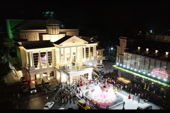 Tiffany's Show Pattaya: The World Class Best Show in Pattaya - Photos, video, lasers, and the after-show picture reality